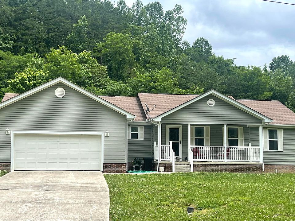 1st image of 292 White Oak Dr