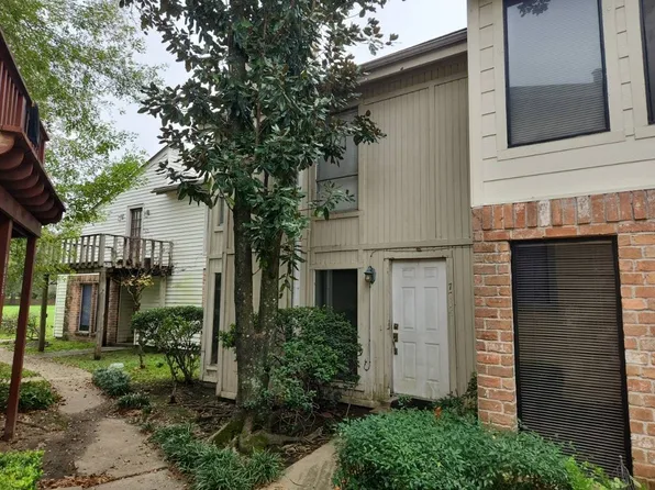 7716 Challie Ln, Houston, TX 77088