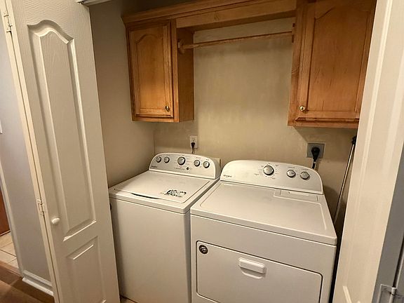 5th image of 150 Cameron Dr