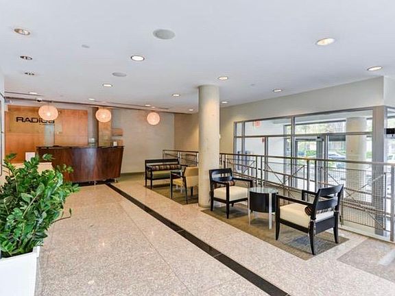 Lobby/Front Desk