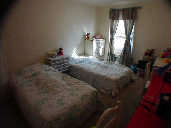 4th image of 4 Birchwood Ct APT 5D