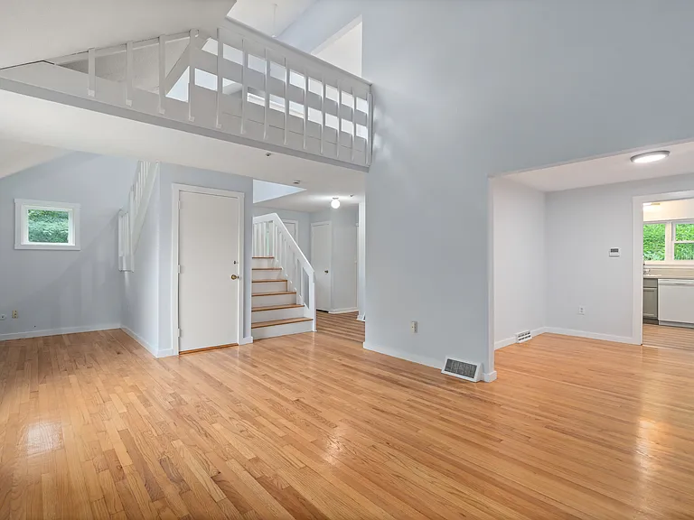 24 Speen St — Photo 2