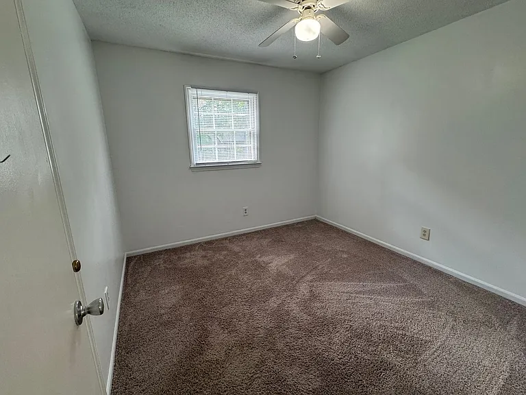 315 Pine Rd — Photo 13