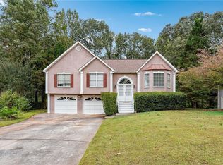 3910 Garrett Springs Dr, Powder Springs, GA 30127