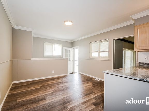 5th image of 410 S Saint Charles St