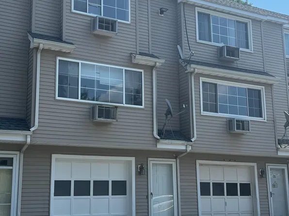 505 Harwinton Avenue APT 27, Torrington, CT 06790