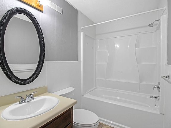 5th image of 125 Highway 124 N APT 5