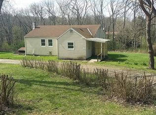 379 Heather Ln, Natrona Heights, PA 15065