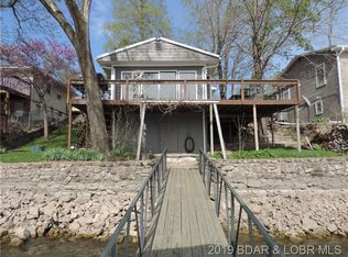 1623 Apache Point Dr, Climax Springs, MO 65324
