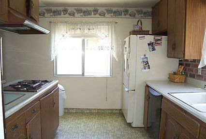4th image of 15710 Marlinton Dr
