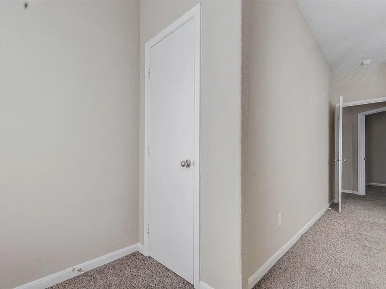 8622 Torcello St — Photo 25