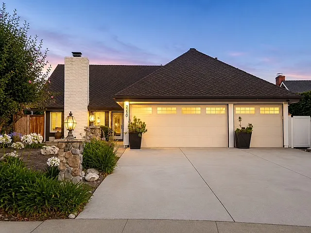 4 bed, 2307 sqft, $6,150 — Photo 1