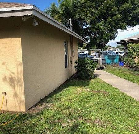 3rd image of 550 NW 13 Avenue