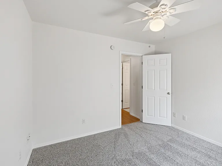 11211 S 2nd St — Photo 16