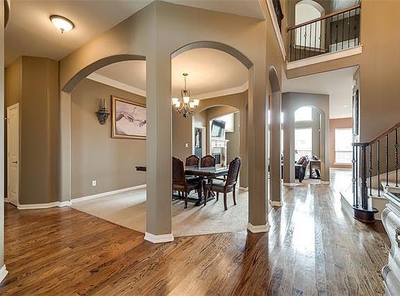 3rd image of 2561 Clearlake Dr