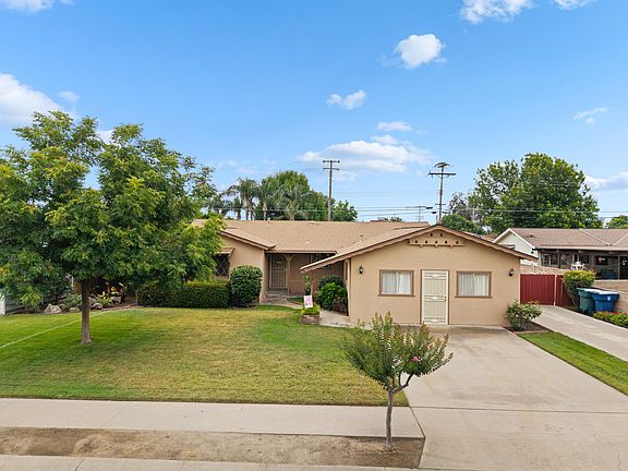 3rd image of 131 E Gail Avenue
