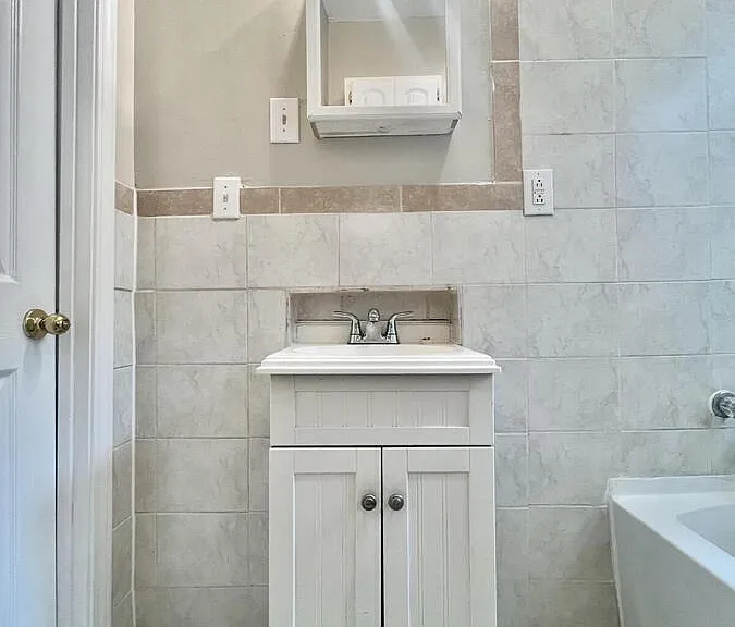 110 E Woodlawn St #4 — Photo 11