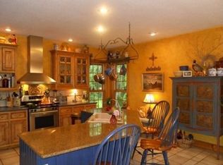 3870 S Spruce Rd, New Berlin, WI 53151