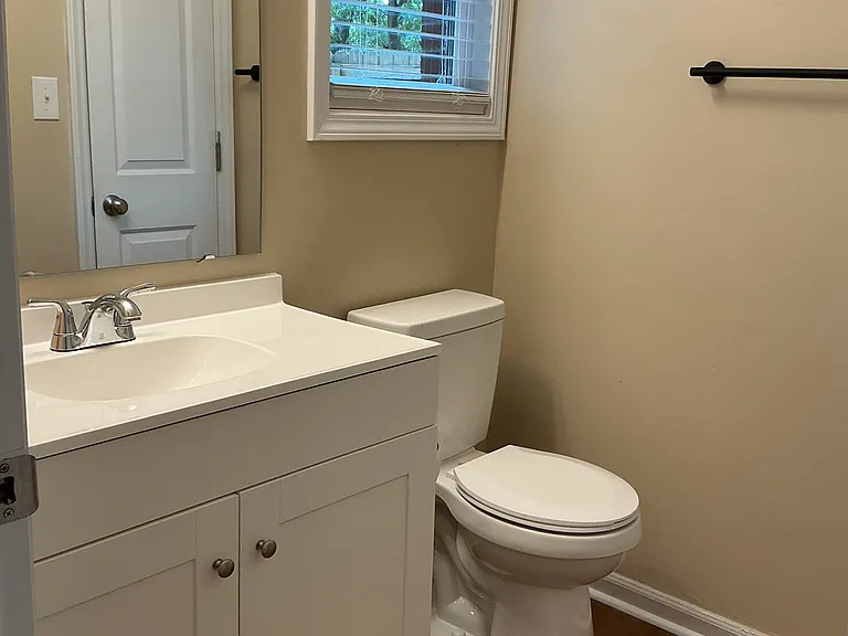583 Countrytown Dr — Photo 17