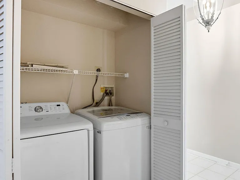 6170 Bay Isles Dr — Photo 23