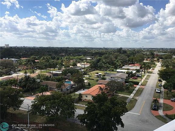 3rd image of 1200 NE Miami Gardens Dr APT 721