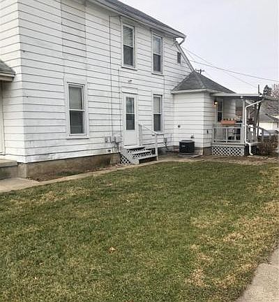3rd image of 15 E Pease Ave