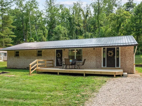 4111 Dragoo Rd, Nashport, OH 43830