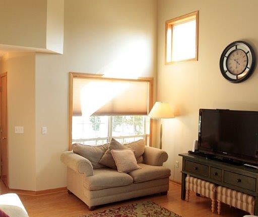 2-Story Family room