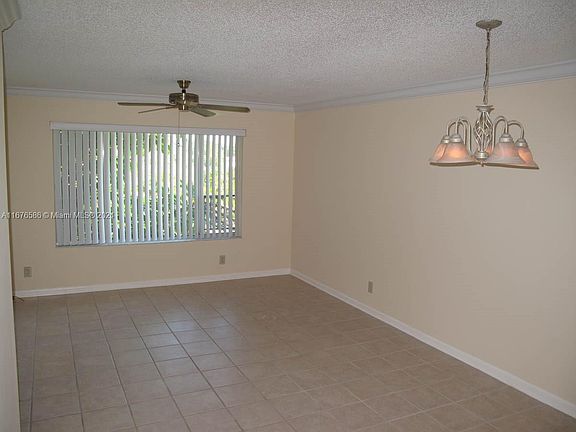 2nd image of 10007 Twin Lakes Dr #25-O