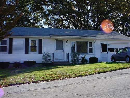 1st image of 51 Carlson Cir