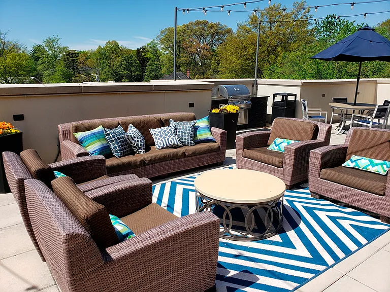 Rooftop Lounge