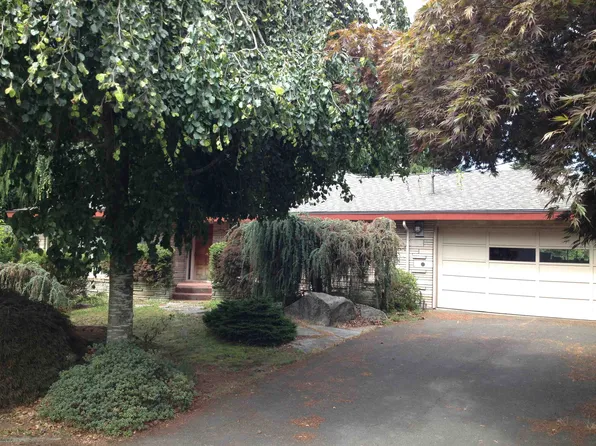 10827 11th Ave NE, Seattle, WA 98125