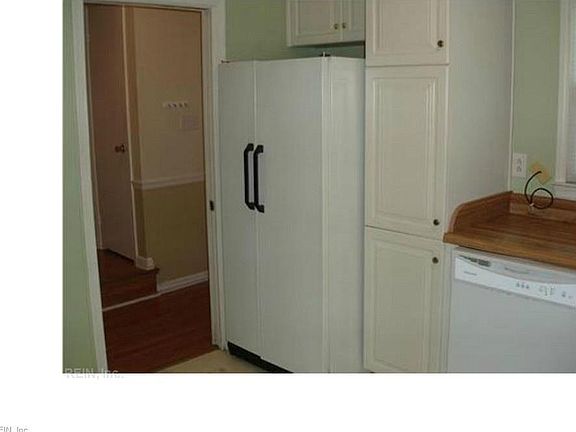 4th image of 2213 Sedgewick Dr