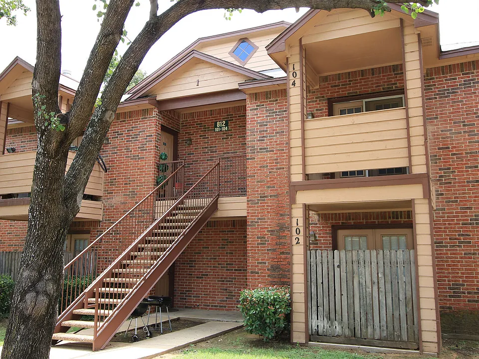 Stadium West Apartments