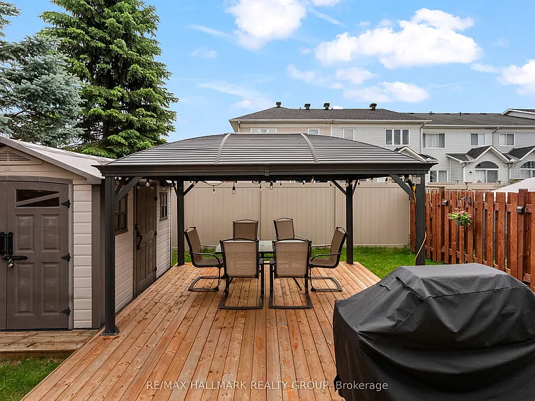 2250 Silverado Cres — Photo 25