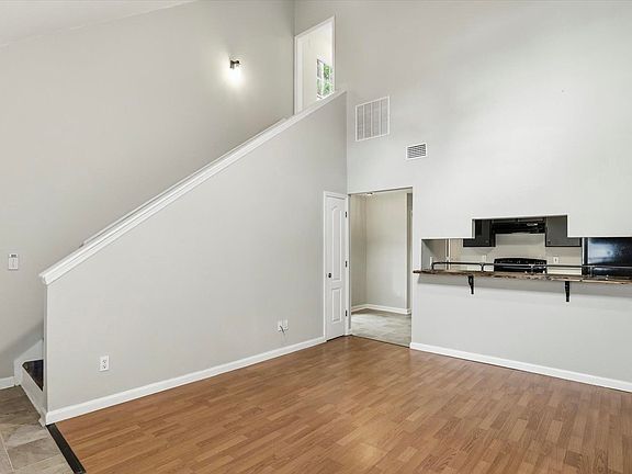 5th image of 2460 Talco Hills Dr APT A