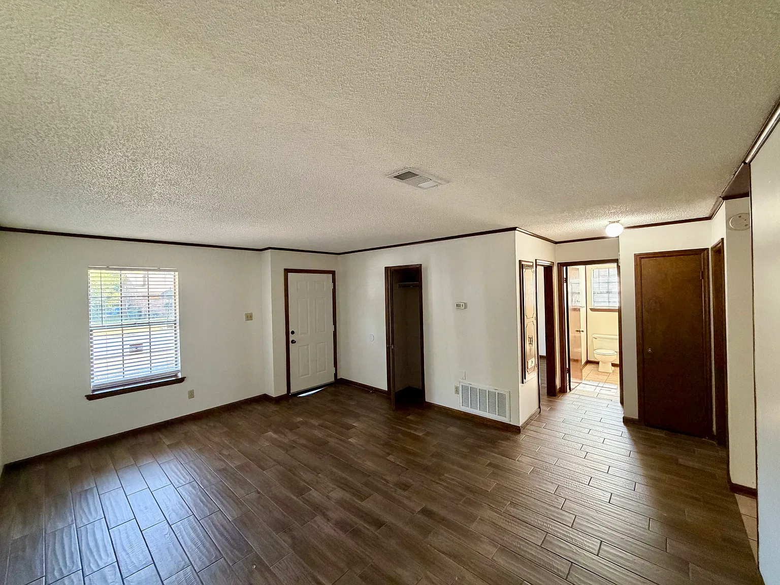 627 Brierly Drive — Photo 1