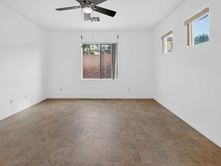 1704 Patrick Thomas Ct — Photo 16