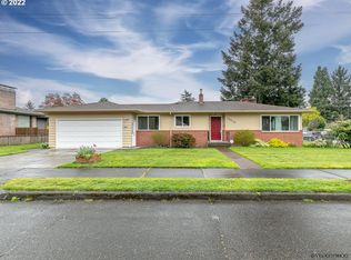 10410 NE Holladay St, Portland, OR 97220