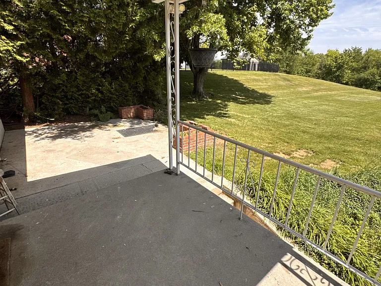 10033 Jonestown Rd — Photo 9