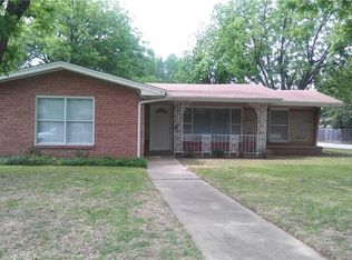 6800 John Dr, Richland Hills, TX 76118