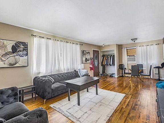 3rd image of 280 Joliet Ave