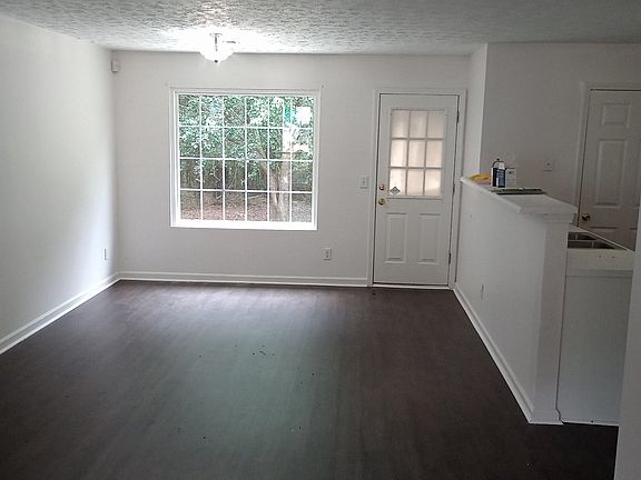3rd image of 2803 Cedar Trace Dr
