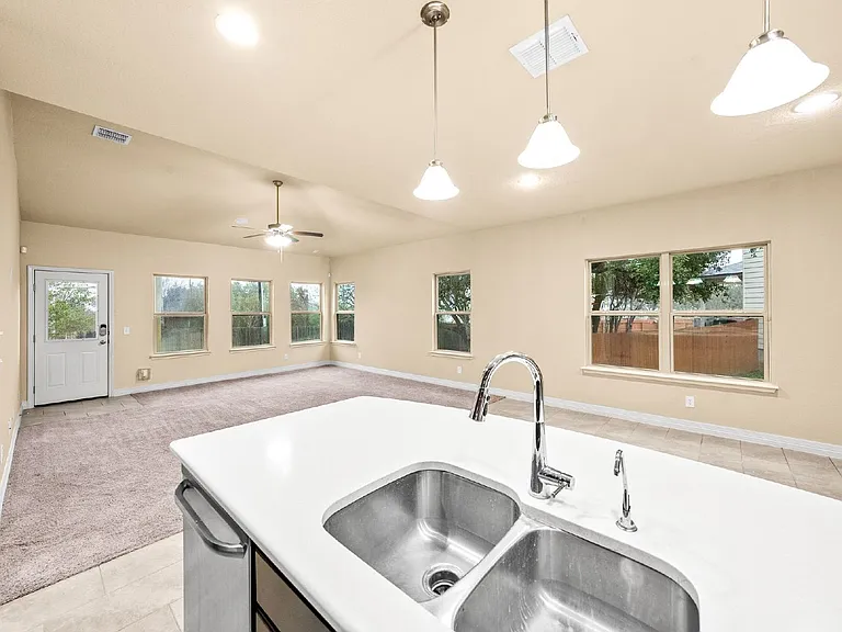 10406 Pecan Crst — Photo 14
