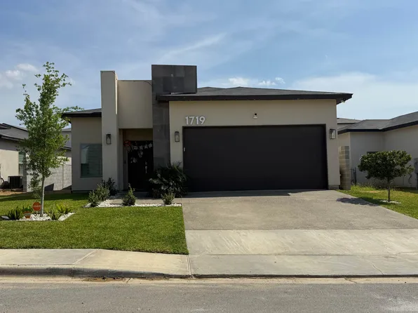 1719 Fresnillo Dr, Laredo, TX 78046