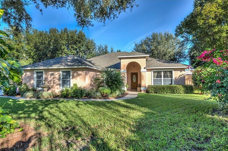 1st image of 33334 Somerset Dr