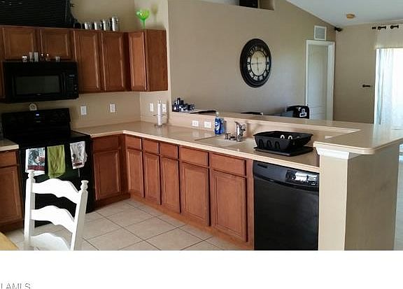 2nd image of 1413 NE 34th St