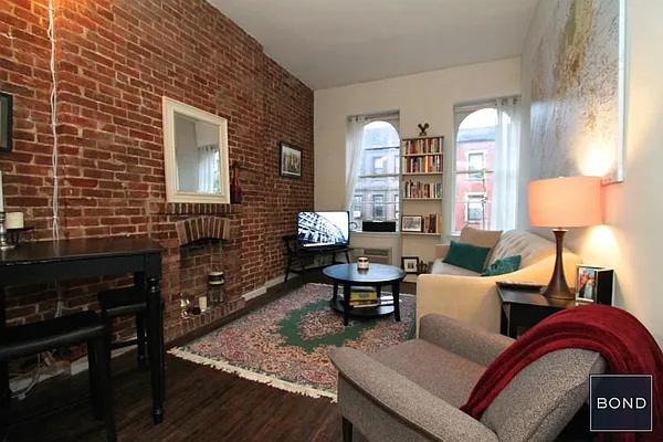 Rented by Bond New York | media 21