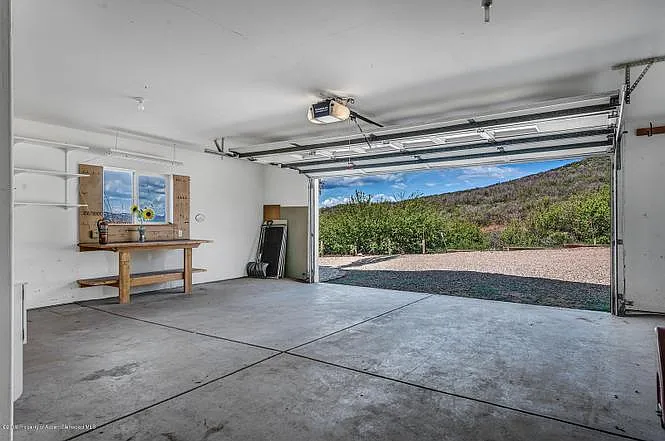 15400 Cottonwood Pass Rd — Photo 27
