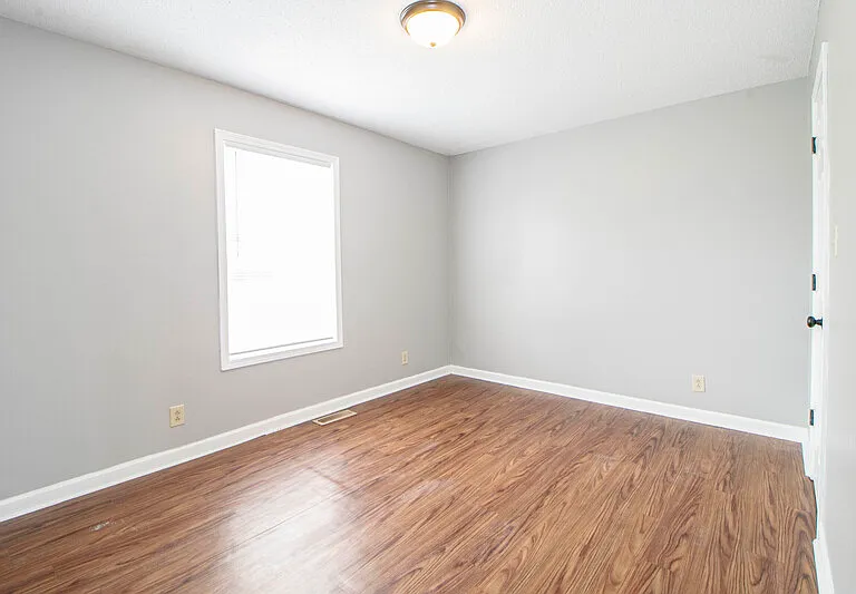 1212 Kendall Dr — Photo 16
